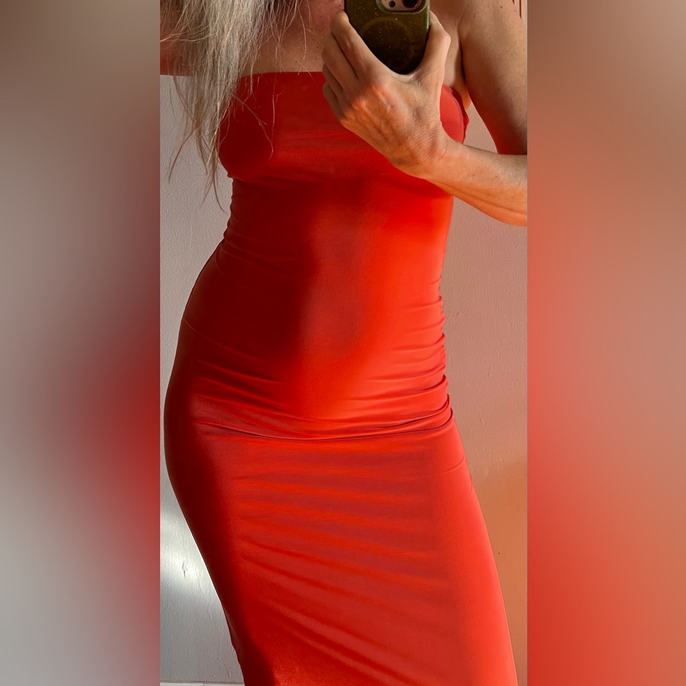 Tub Elegant Strapless Red Dress
